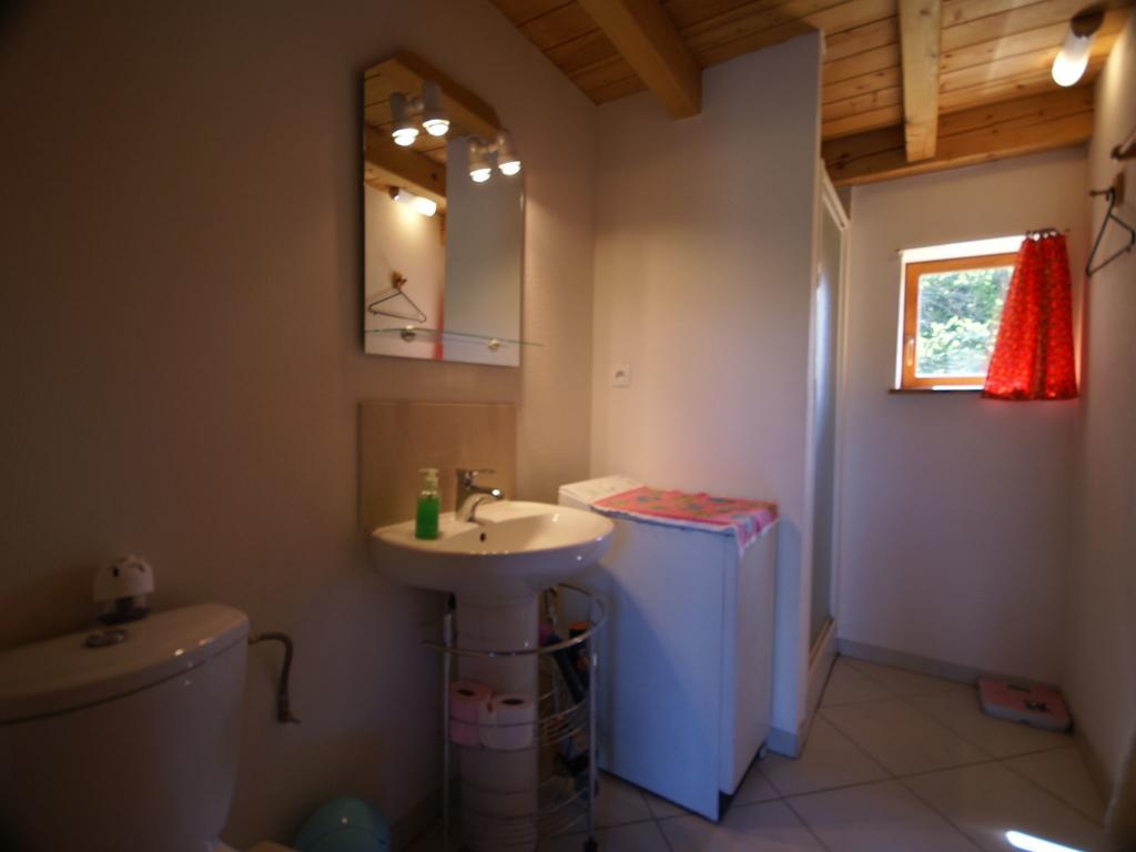 Cosy Holiday Home With Garden In Walscheid Kültér fotó