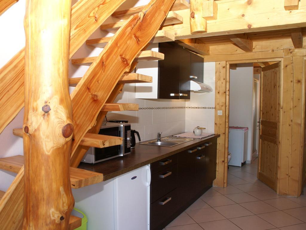 Cosy Holiday Home With Garden In Walscheid Kültér fotó