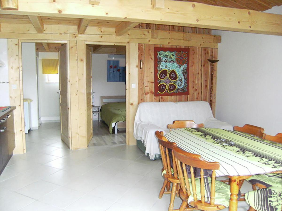 Cosy Holiday Home With Garden In Walscheid Kültér fotó