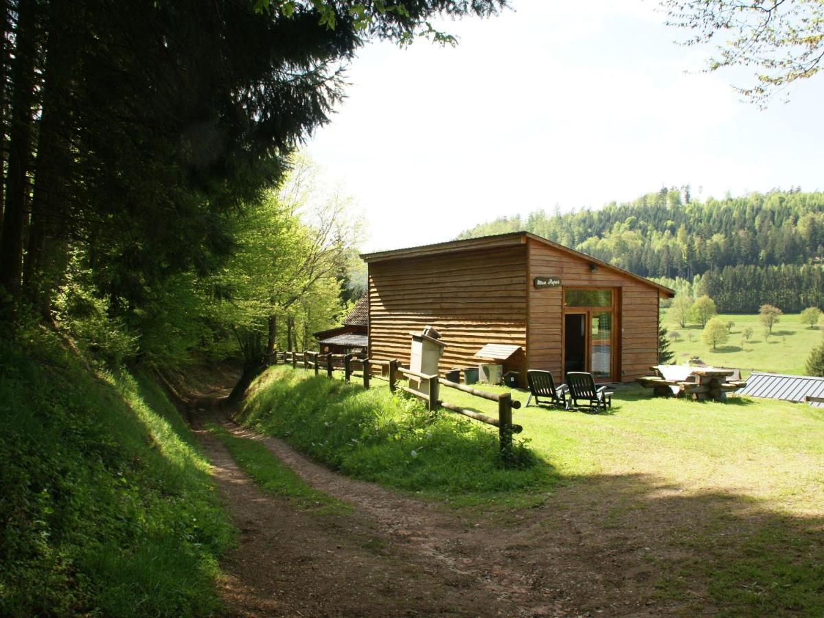 Cosy Holiday Home With Garden In Walscheid Kültér fotó