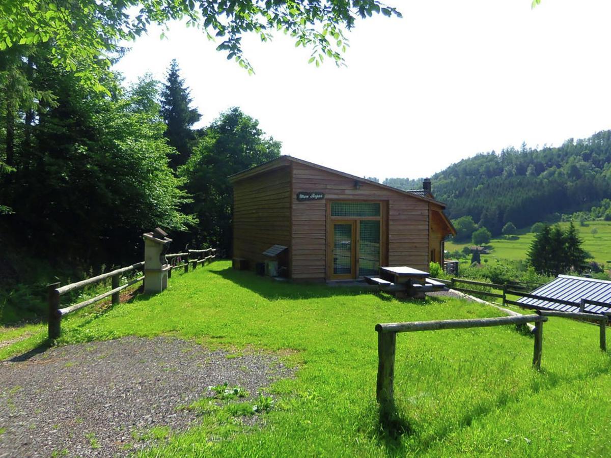 Cosy Holiday Home With Garden In Walscheid Kültér fotó