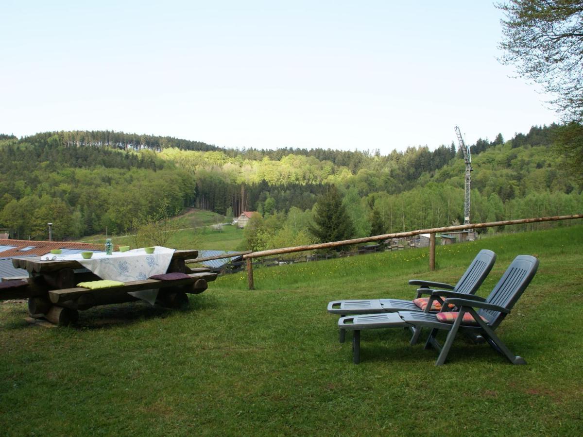 Cosy Holiday Home With Garden In Walscheid Kültér fotó