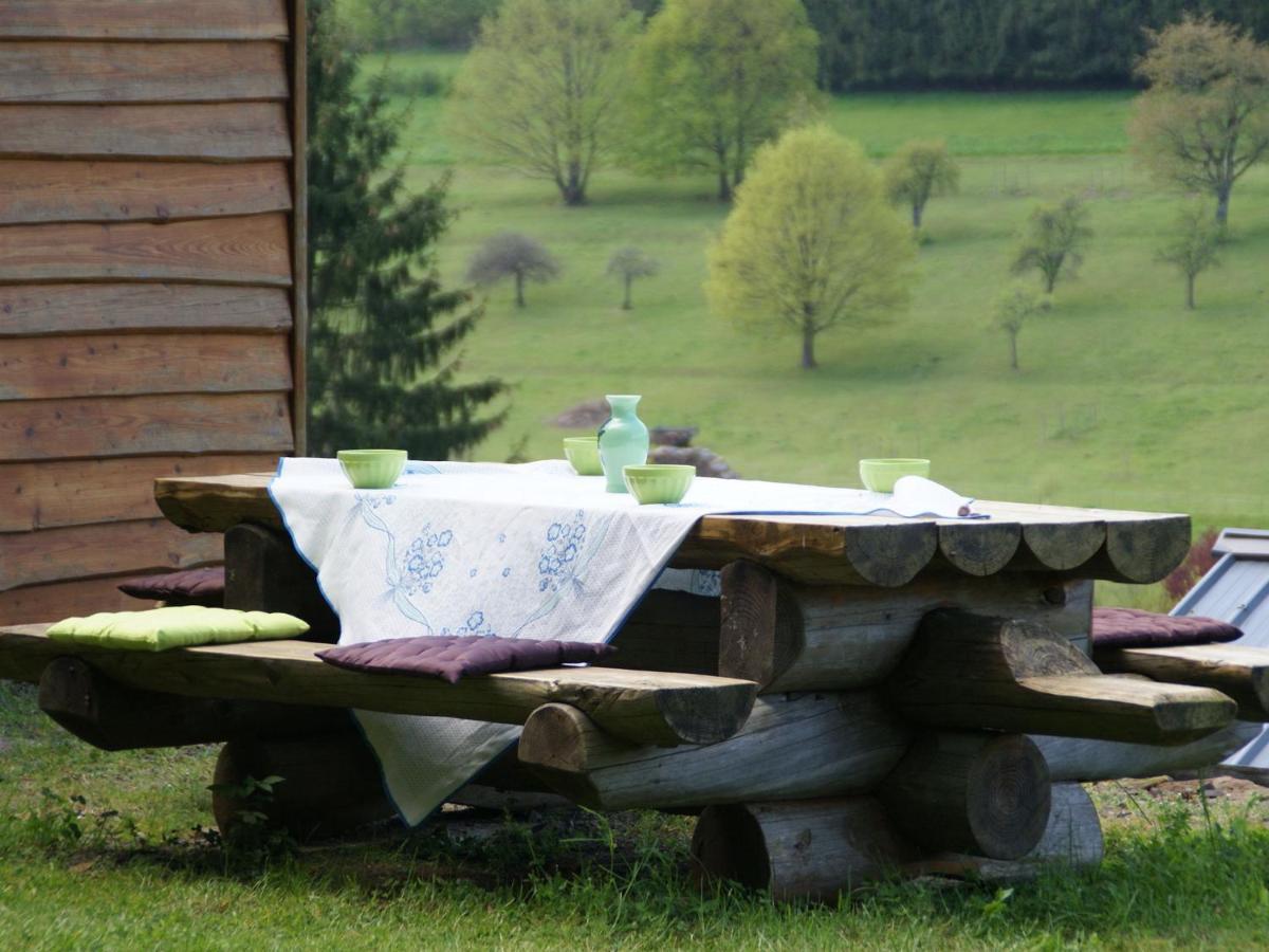 Cosy Holiday Home With Garden In Walscheid Kültér fotó